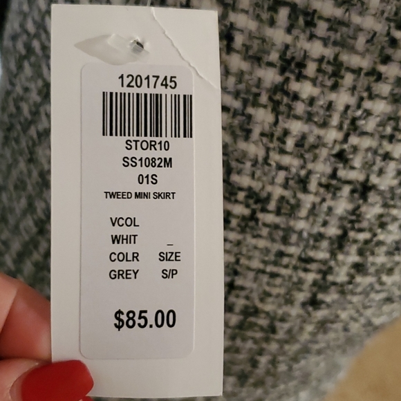 Tweed mini skirt - Picture 4 of 6